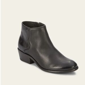 Floor model tried on only in store Frye Black Leather Ankle Boots 6.5